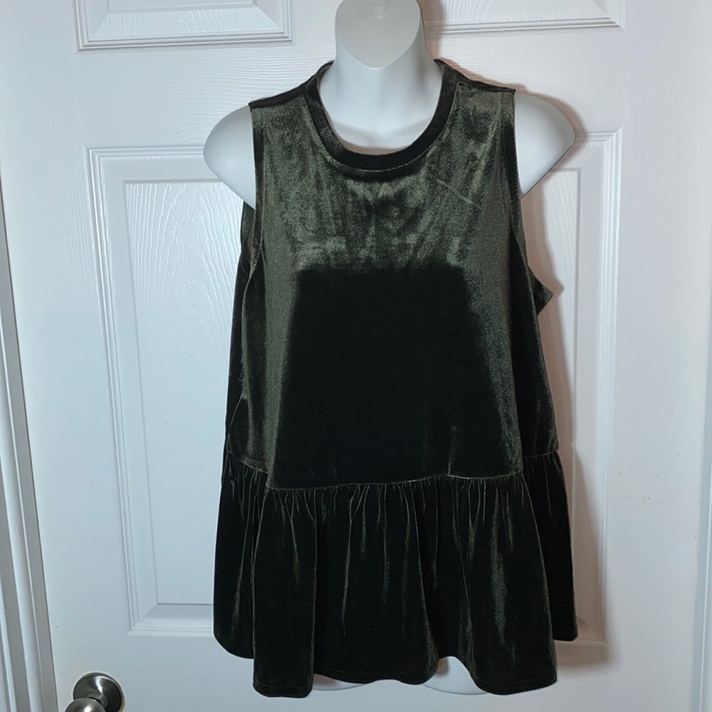 Mud Pie Women’s Peplum Top Velour Sleeveless Size Medium